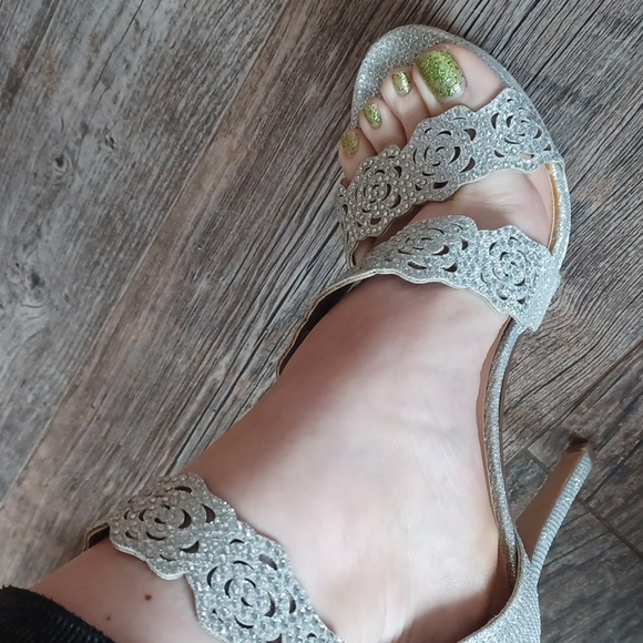 Heels - Picture 15 of 16